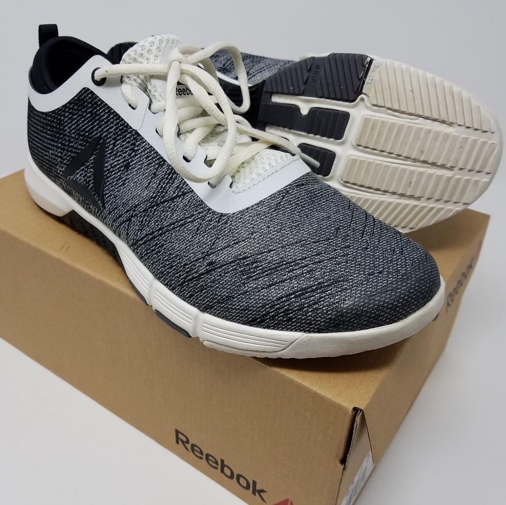 REEBOK 9.5 Speed Her Cross Trainers